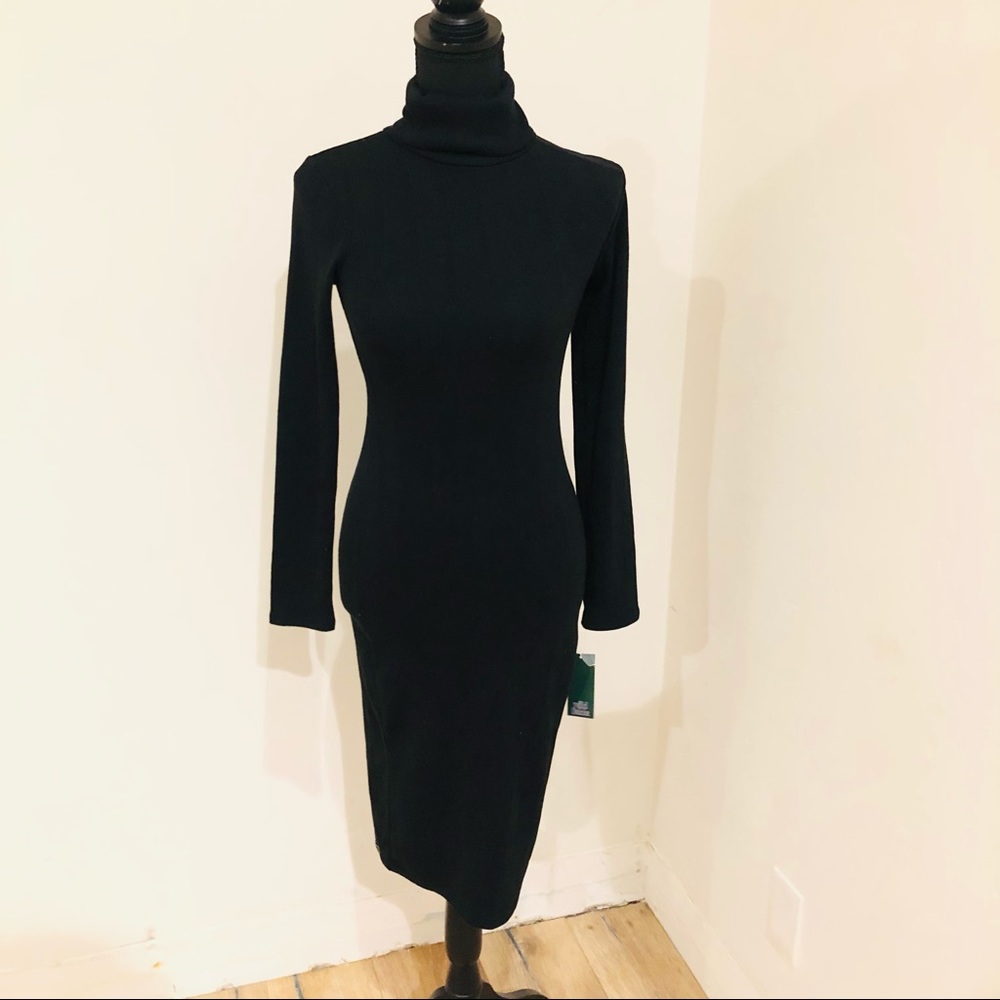 Very pretty turtle neck dress 😍